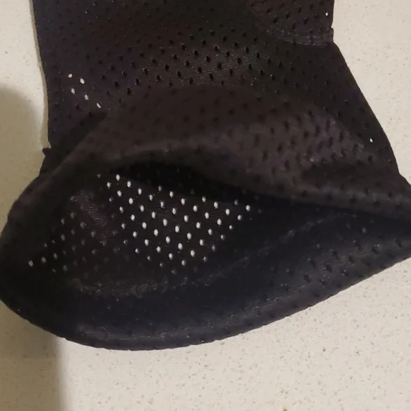 Vintage Black Nylon Gloves - Picture 3 of 8